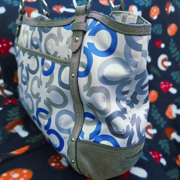 COACH Alexandra Chsin Link Clover Signature C Multicolor Shoulder Bag - Picture 2 of 8